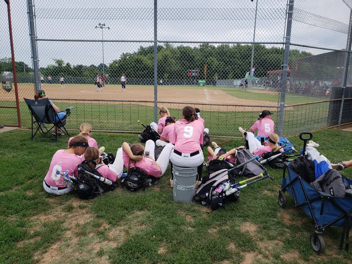 Millard_Fury's tweet photo. Warmed up and waiting for game 1 of bracket. https://t.co/GluPu6InXo