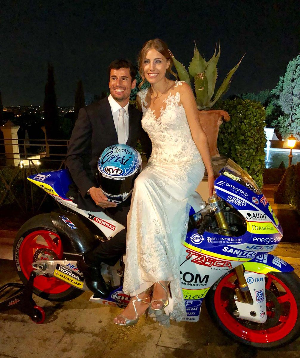 Massive congratulations to <a href="/simonecorsi/">Simone Corsi</a> and his new wife! 👰💍💒