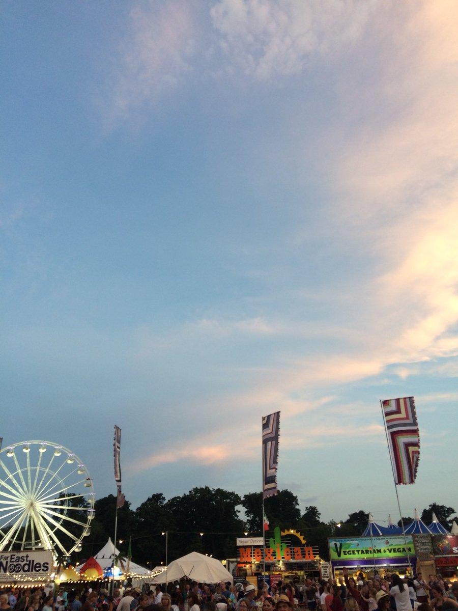Thisislopa's tweet photo. Ooooh man. What an opening night to @WOMADfestival chilled out grooves from #KenBooth even the sky is basking in the glory of heavenly music https://t.co/YLMXlMPooz