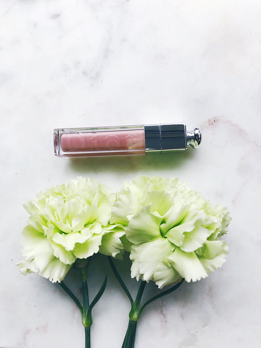 DolledUpByJ's tweet image. See why I don't think the Dior Lip Maximizer is worth $41, and the product I found that's cheaper and better. #bbloggers #beautydupe #luxurydupe #dior 
bit.ly/2v9voSj