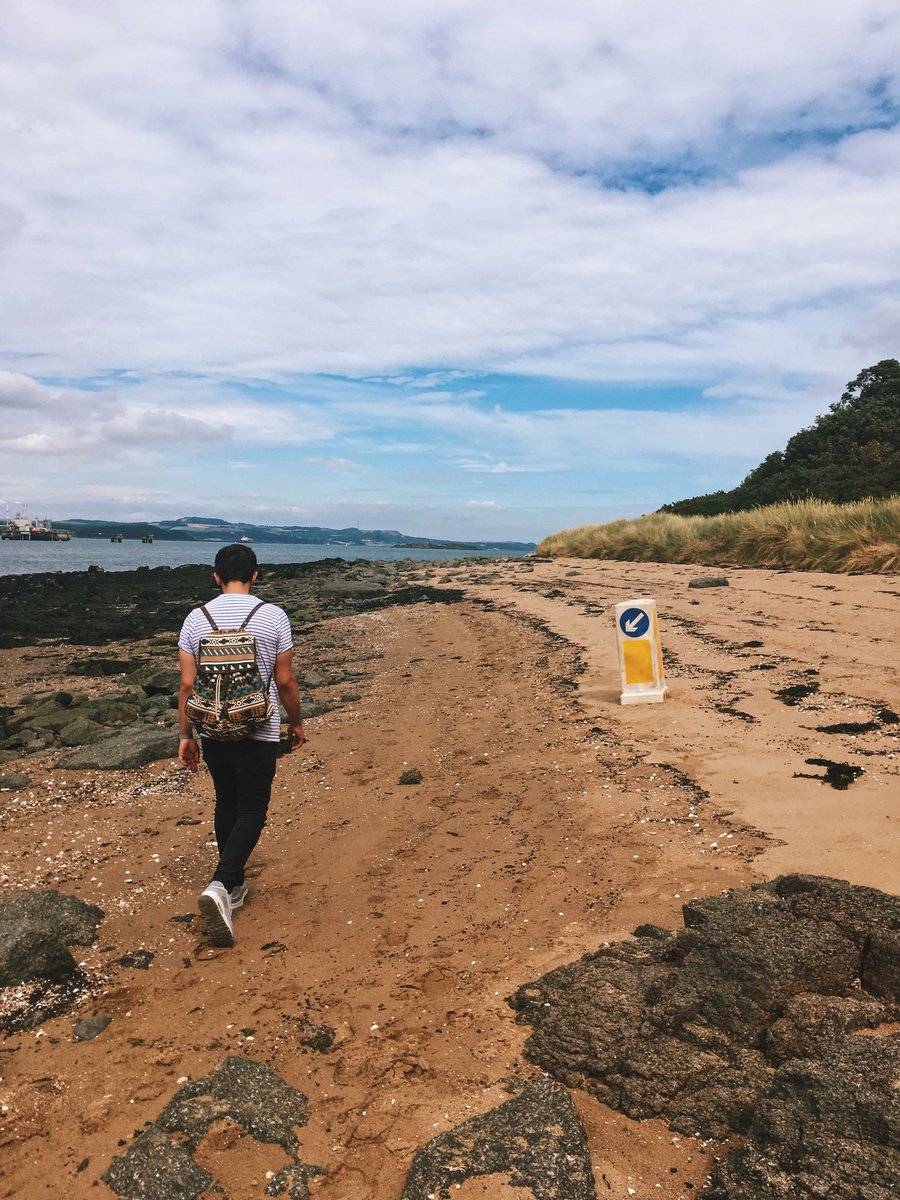 TravelTeaTv's tweet photo. Visited @hamiltongjones in #Edinburgh last weekend and was blown away by how pretty South Queensferry is 😍 https://t.co/a5BRet2PkM