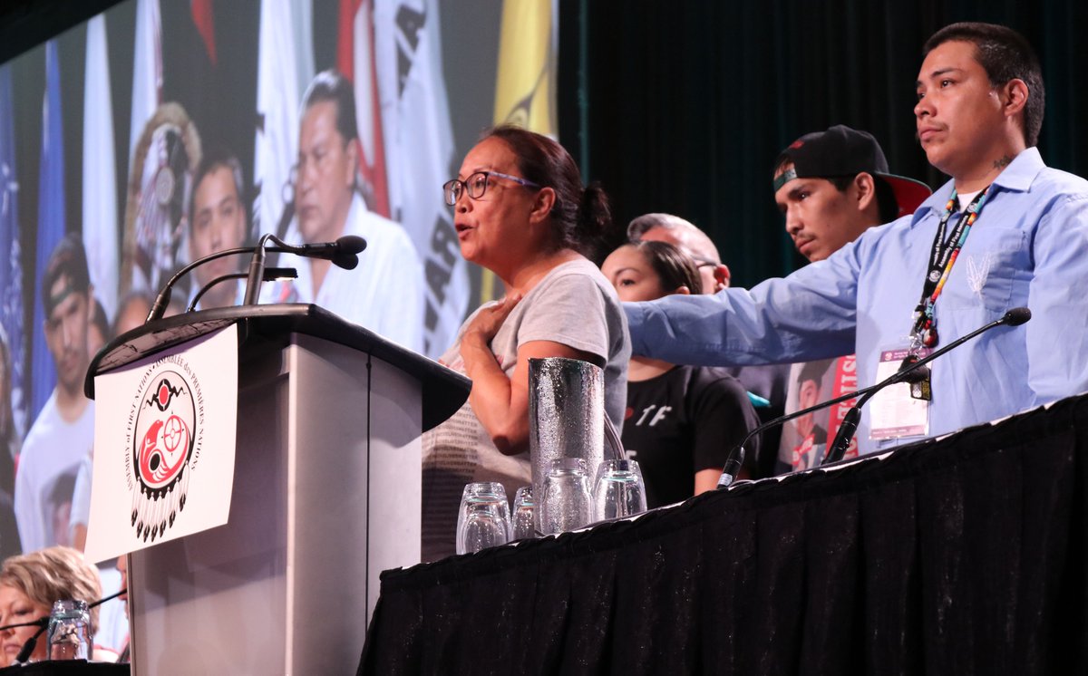 pieglue's tweet photo. Powerful speeches here this morning when families of Colten Boushie and Jon Styres spoke to the AFN, asking them to help advocate and make changes to the Canadian justice system. Crowd gave them a standing ovation after they spoke. #cdnpoli #justice https://t.co/v08yj8ShX0