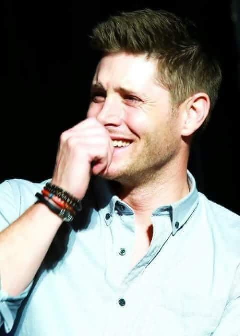 انا ارى فيك حقيقه وأستطيع عد نبضك بدقه فضيعه و أعد انفاسك دقيقه بدقيقه واستشعر حرارتك بارده أو حريقه واعرف انك كاذبه أو تقولين الحقيقه فأنا أغوص في قاع نفسك العميقه