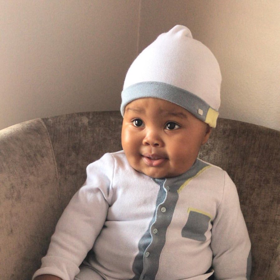 Dear tweeps while others are sleeping lets help each other gain by following who ever likes and retweets this

If I don't follow back please be patient I've reached my follow limit ...

Lets all benefit from this