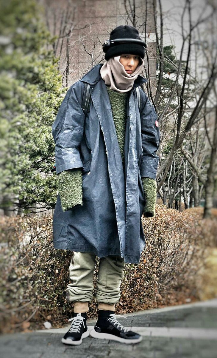 Как называется одежда бомжей. Как называется одежда бомжей. Си ли гэ модный братан. Уличный стиль мужчины. Мужской стиль бомжа.