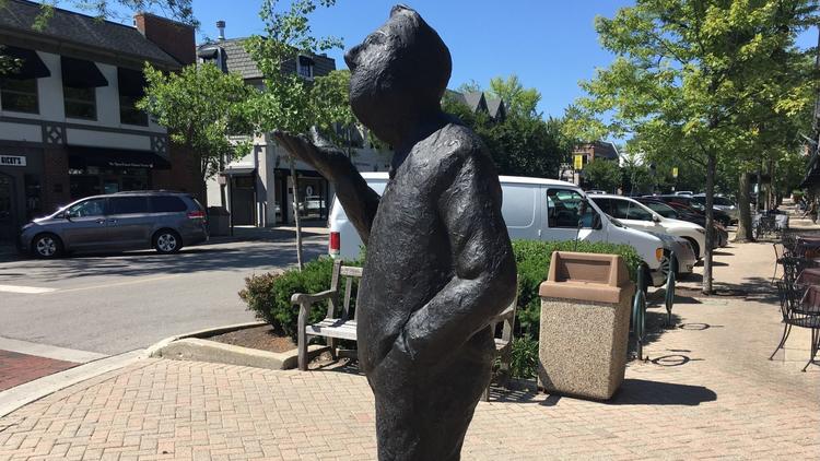 Winnetka_Talk's tweet photo. Winnetka to real estate company: Remove this statue or else

https://t.co/H5pvOBcas5 https://t.co/naNkUEI9vq