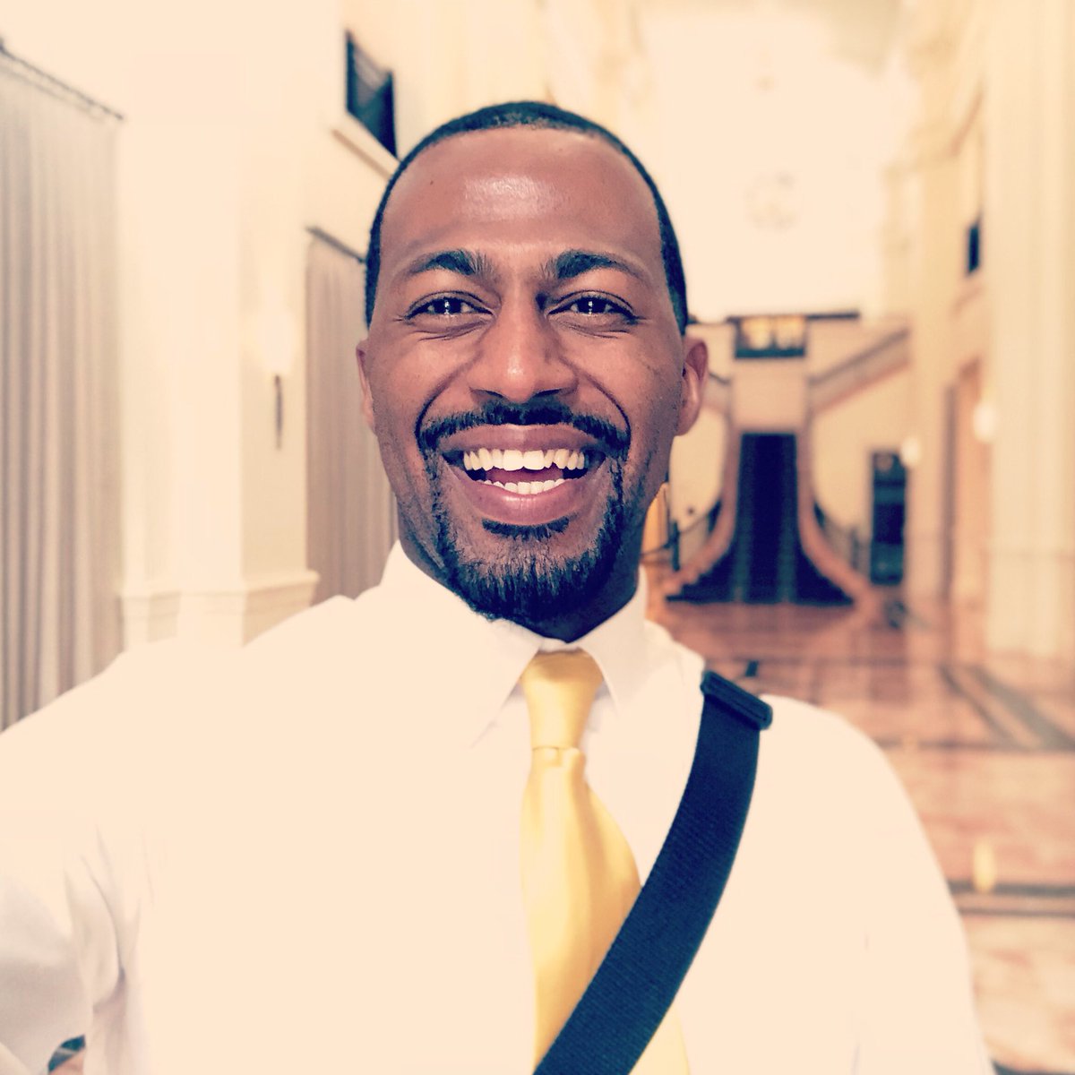 YoungMitch3's tweet photo. Heading into my last meeting here in Miami...
Let’s end it with a BANG!!! - DWS
@deanweanspeakin
#miami #miamibeach #southbeach #florida #business #meeting #prepare #perform #prevail #readysetprogress #deanweanspeakin https://t.co/2RXPSCsxXf