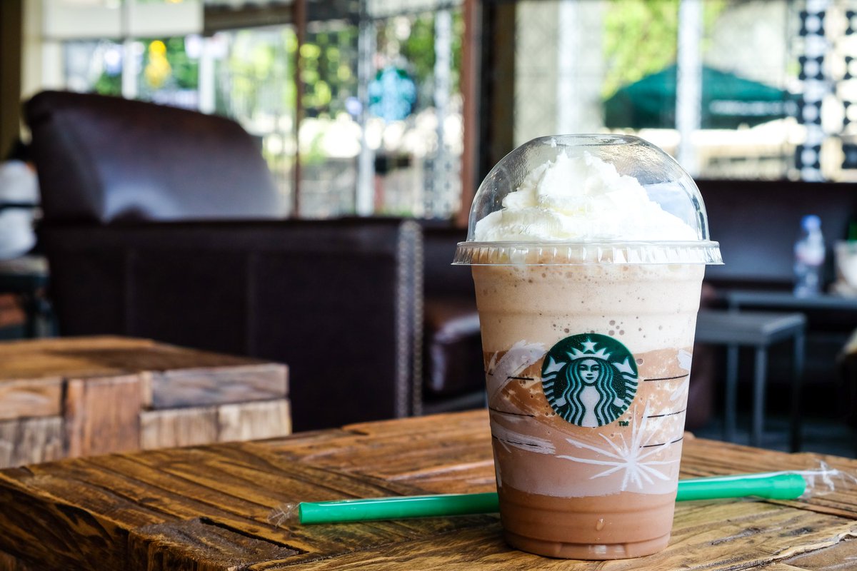 CopleyAtCrown's tweet photo. Our residents love living just around the corner from Starbucks, especially on those hectic mornings. Plus, with the rewards app, you can order your drink ahead of time and pick it up from the counter without waiting in line! https://t.co/EexabLPYHW