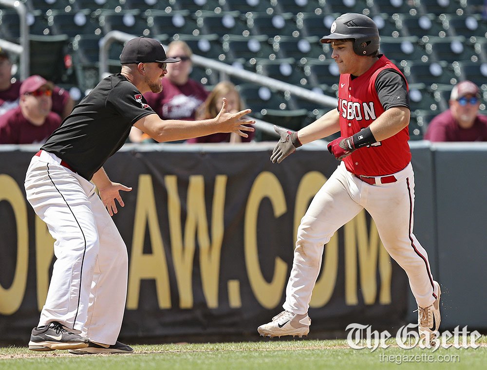 stephenmally's tweet photo. .@LisbonBASE's @brycewerderman hits a 2-run home run during the sixth inning of their state semifinal game. Lisbon (36-0) won 4-2 and will play for a state title on Saturday. #iahsbb @LisbonCSD GALLERY: https://t.co/jr0Qh0i6DD https://t.co/zPtPWiBSxW