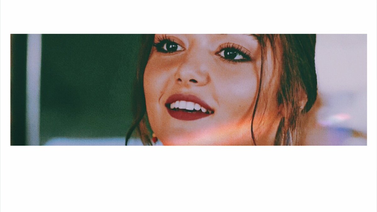 purposelessrosa's tweet photo. selin yılmaz'ı özledimm 🌸🌻🌺 https://t.co/XEjGWihehD