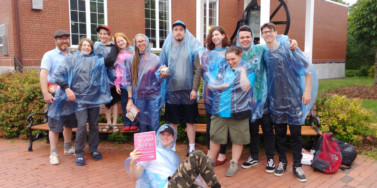 Nathaniel_Ossie's tweet photo. When you create a gang in an hour. #ponchogang #escapethestorm #support
RT if you support like these amazing people!!!!! https://t.co/frd3ZQpFCE