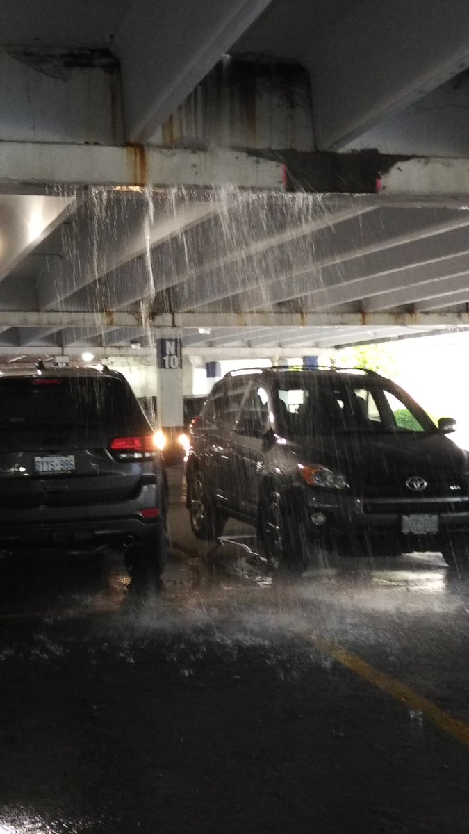 geoff_hunt's tweet photo. #onstorm free car wash in underground parking at Scarborough Town Centre #needAnEngineer https://t.co/xIResSl33y