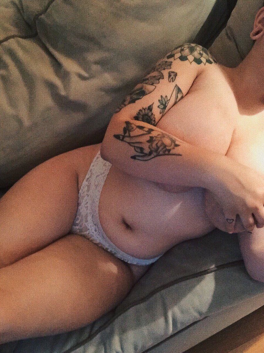 princesspixiexo's tweet photo. who missed me?
kik is princesspixiexo. CIRCLEPAY ONLY NOW.
#findom #femdomme #joi #cei #sph #sissyfication #bodyworship #boobworship #cuck #cuckolding #beta #betabitch #sissybitch #paypigs #paypigswanted #EFDP https://t.co/5nbXGENn4u
