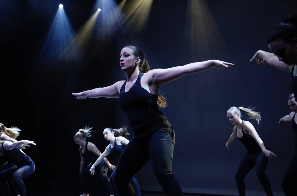 ReveDanceCoPSU's tweet photo. You’re not pretty enough. You’re not smart enough. You’re not creative enough. You’re not funny enough. You’re not feminine enough. You’re not strong enough..... but YOU are!!! 💪🏼❤️ https://t.co/K6bkx8aFXx