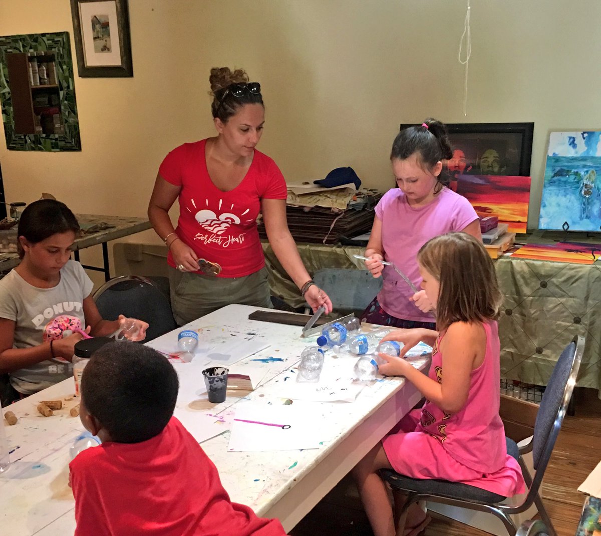 PerfectHeartInc's tweet photo. In honor of #NationalInternDay we'd like to send a special shout out to our summer intern Taylor, whose hard work has helped fuel @PerfectHeartInc missions! 🙏
Want to help our #nonprofit help others? Join our cleanups or msg us for volunteer opportunities! https://t.co/LMhz5cUwC0