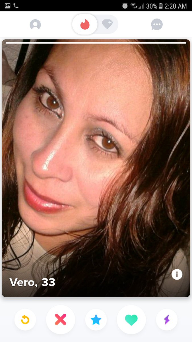 TinderTerrorMX's tweet photo. Ojitos de estoy hasta mi m... 😵 #cdmx #Juebabes https://t.co/ayvFPpDqM4
