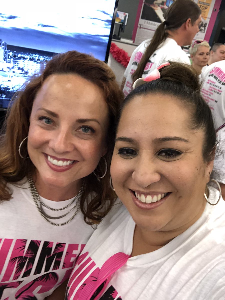 MImi_Love79's tweet image. Summerfest kick off!! TEX talk with @UKnow_Adolph @CallieField @jgebing. #JeffersonStrong #TEXTalks
