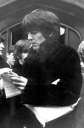 strobbyfields's tweet photo. If that whole “beatle” thing didnt work out, george could have been a legit model, I’m telling you https://t.co/fcVj8agkzJ