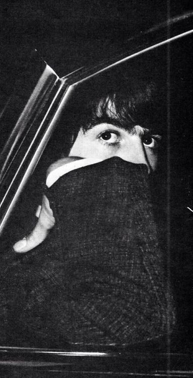 strobbyfields's tweet photo. If that whole “beatle” thing didnt work out, george could have been a legit model, I’m telling you https://t.co/fcVj8agkzJ