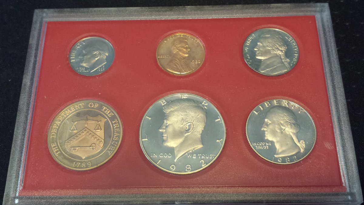 chadwicksirnio's tweet image. Late Birthday gift from my Brother in law and his Family! #Coins #proofset #proofcoins #coinsforamateurs #numismatics