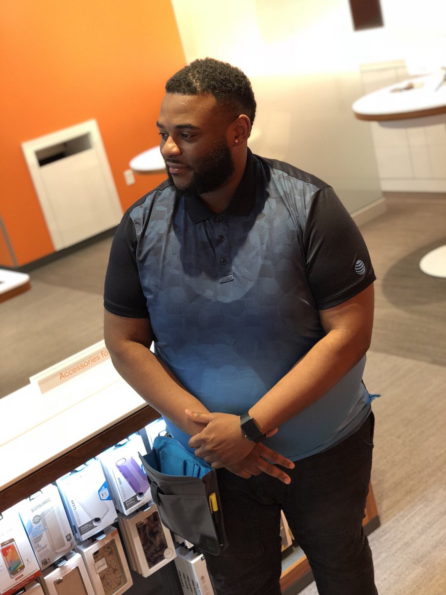 Cliff with a DTV Premo for Columbia Mall! That’s 2 days in a row for him! 1st available and WOW confirmed 📺🔥📺🔥Great job sir!! #PrimeTime <a href="/MikeJablonski5/">Michael Jablonski V 🧱</a> <a href="/404girl/">Betsy Francis</a> <a href="/MrsJaronfelder/">Jaron Felder</a> <a href="/ATTCliff/">Clifford Kidwell</a>