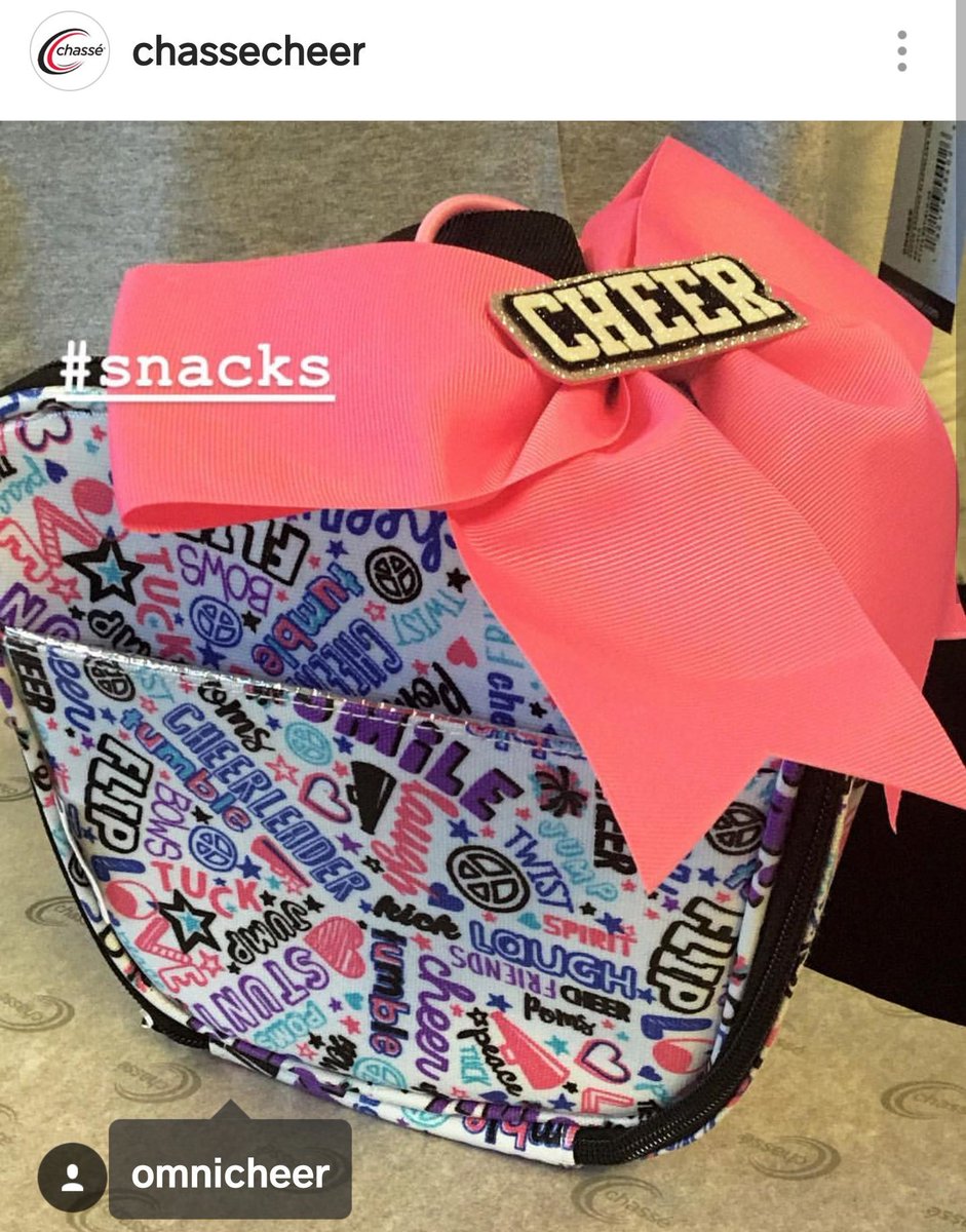 JanelleCheer's tweet photo. Chasse has the best bows and now a cool snack box!  #livelovecheer #mychasseway #chassebowsrule https://t.co/eaZHY4X8PB