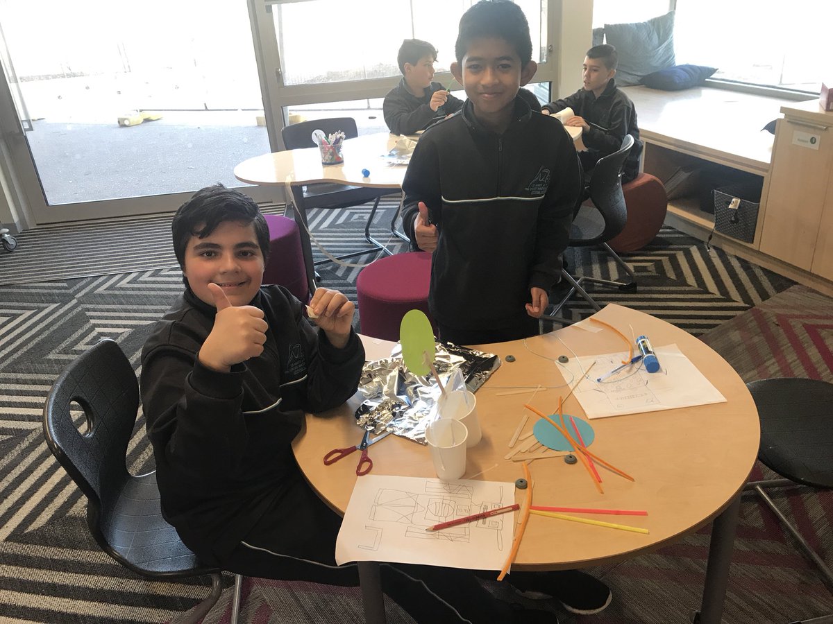 smcm_school's tweet image. It’s CC Friday in the Seniors! Create and Collaborate! #learningdispositions