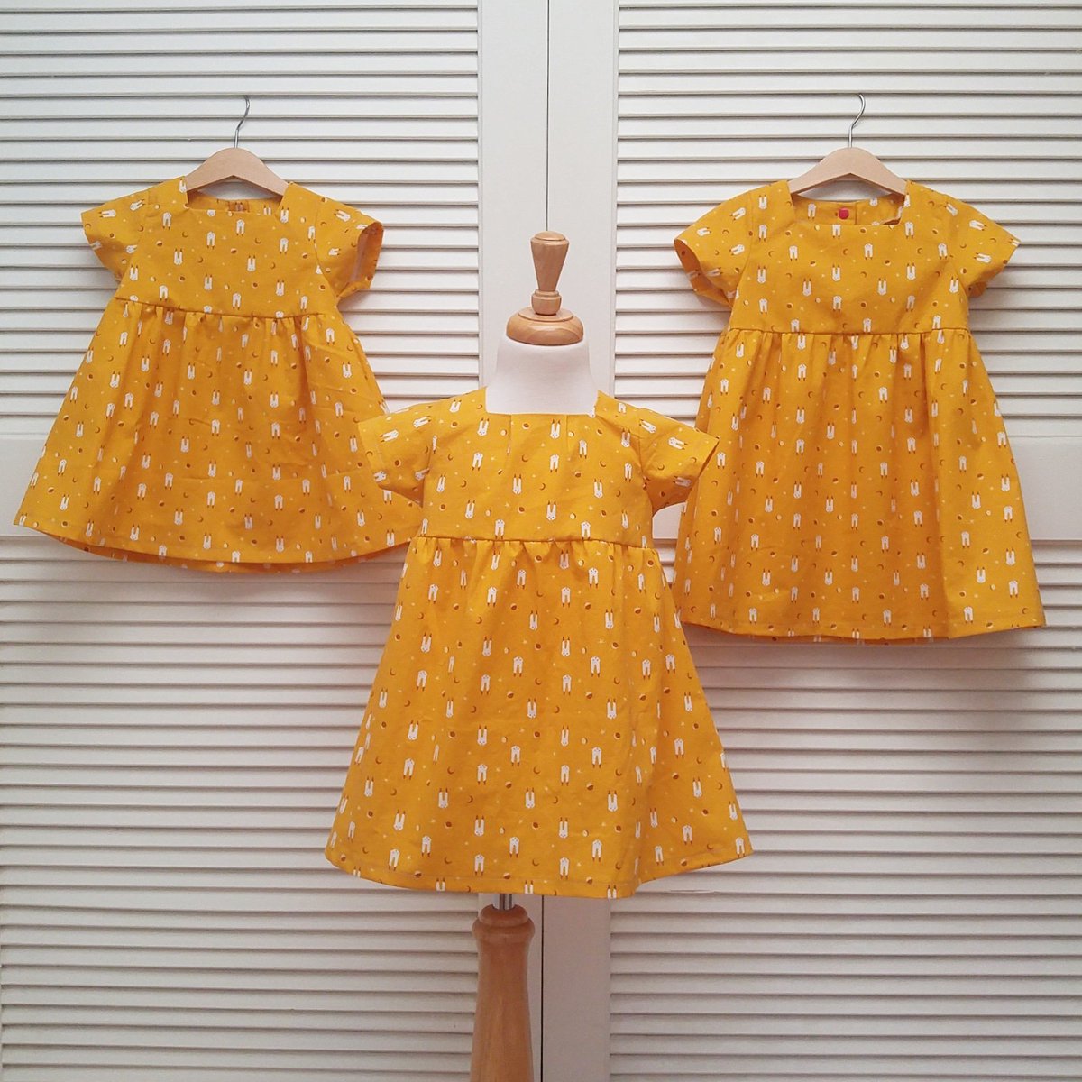 palomaNporkchop's tweet photo. Happy Thursday!! Been a busy little ๐... *sew* *sew* *sew* Introducing the Puddle Jump Dress! Getting ready for Fall and Back to School. Hope your day was productive! #handmade #madeinlongbeach #sewingforkids #etsyshop #etsyseller #wahmbusiness #backtoschool https://t.co/1YKQE6HY62