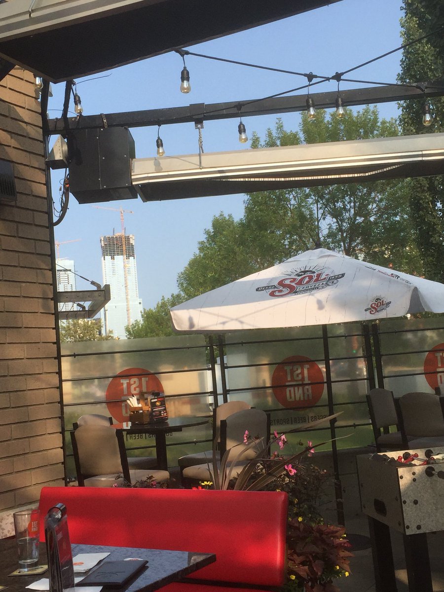 TheMillerEffect's tweet image. Apparently this thing’s supposed to be taller than the Bow Tower when it’s done. so I’d say it’s about halfway done. And I’d say it’s a stupid dick measuring contest. Find something else to hang your hat on. #PissingContest #BattleOfAlberta