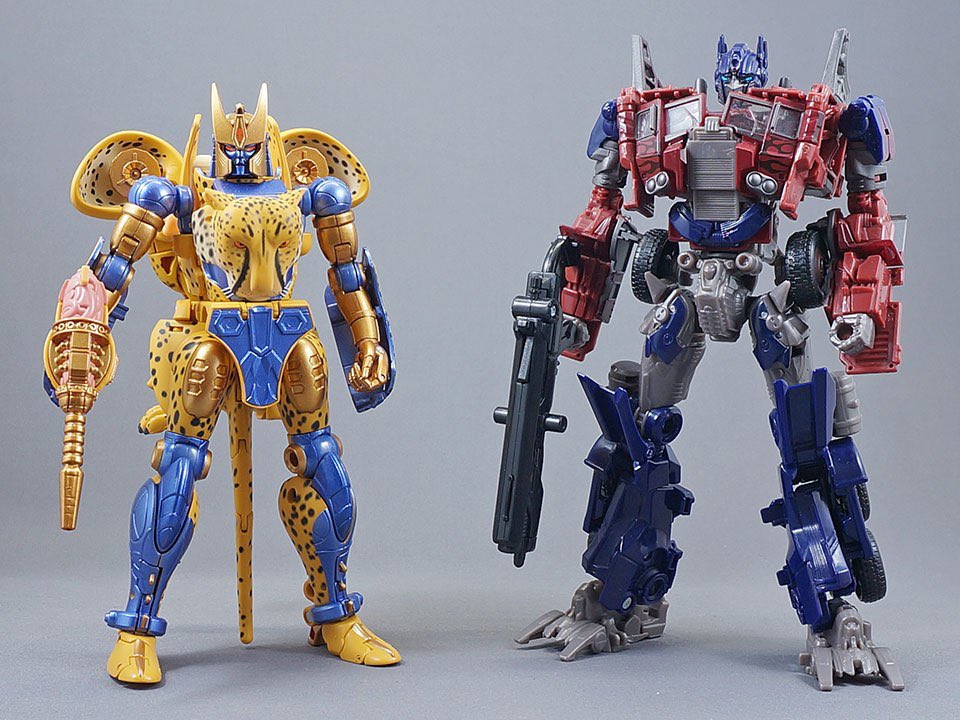 Transformers News: Bumblebee: The Movie Toys on Display at Wonderfest with New Legendary Optimus Prime #ワンフェス #wf201