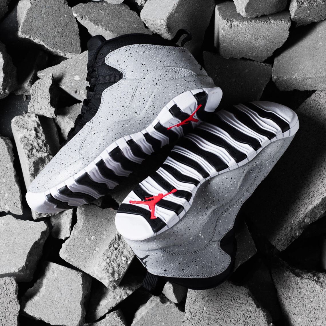 GrindCityKicks's tweet photo. Whatโd do you think of these....cop or pass?
Releasing this Saturday.
Via @natalie209209 #Jordan10s https://t.co/1RLPefMtrc