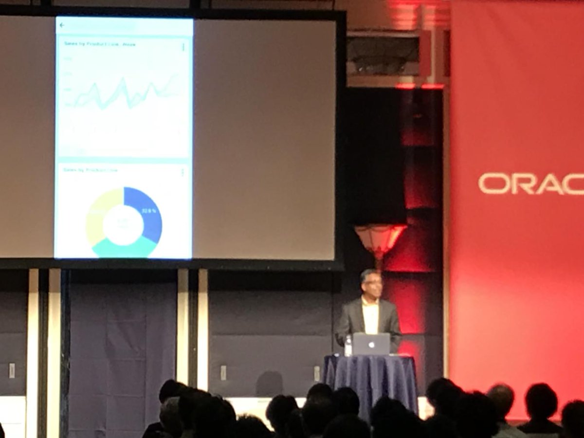 Oracle_Japan's tweet image. #OracleInnovation Summit Tokyo 2018 基調講演 アガルワル、モバイルを活用したボットのデモも実施。