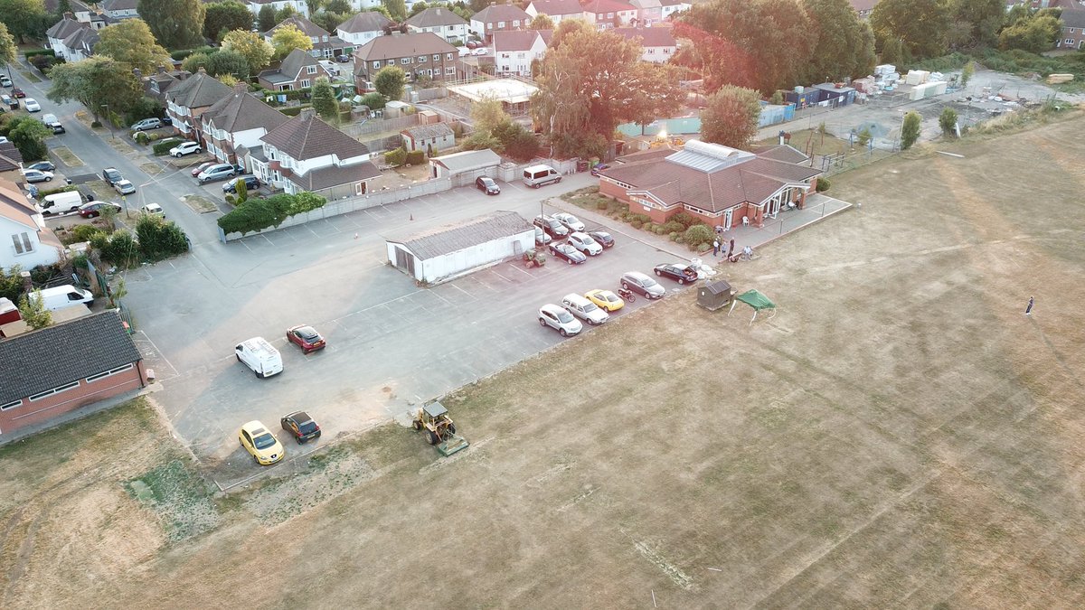ModelFlying's tweet image. Sweet evening drone flying at our club night, cold drinks and cool conpany!