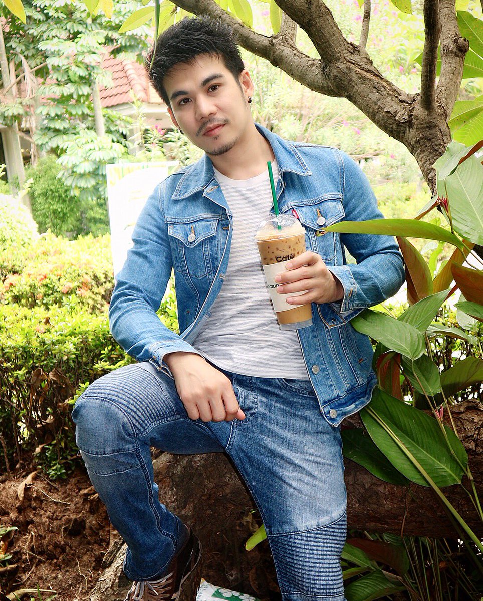 pong_masseur's tweet photo. Hello holiday 🌤สวัสดีวันหยุดครับ✨...ติดปีก..🦅..แล้วบินไปกัน...ครับ https://t.co/c84mSnBS8k