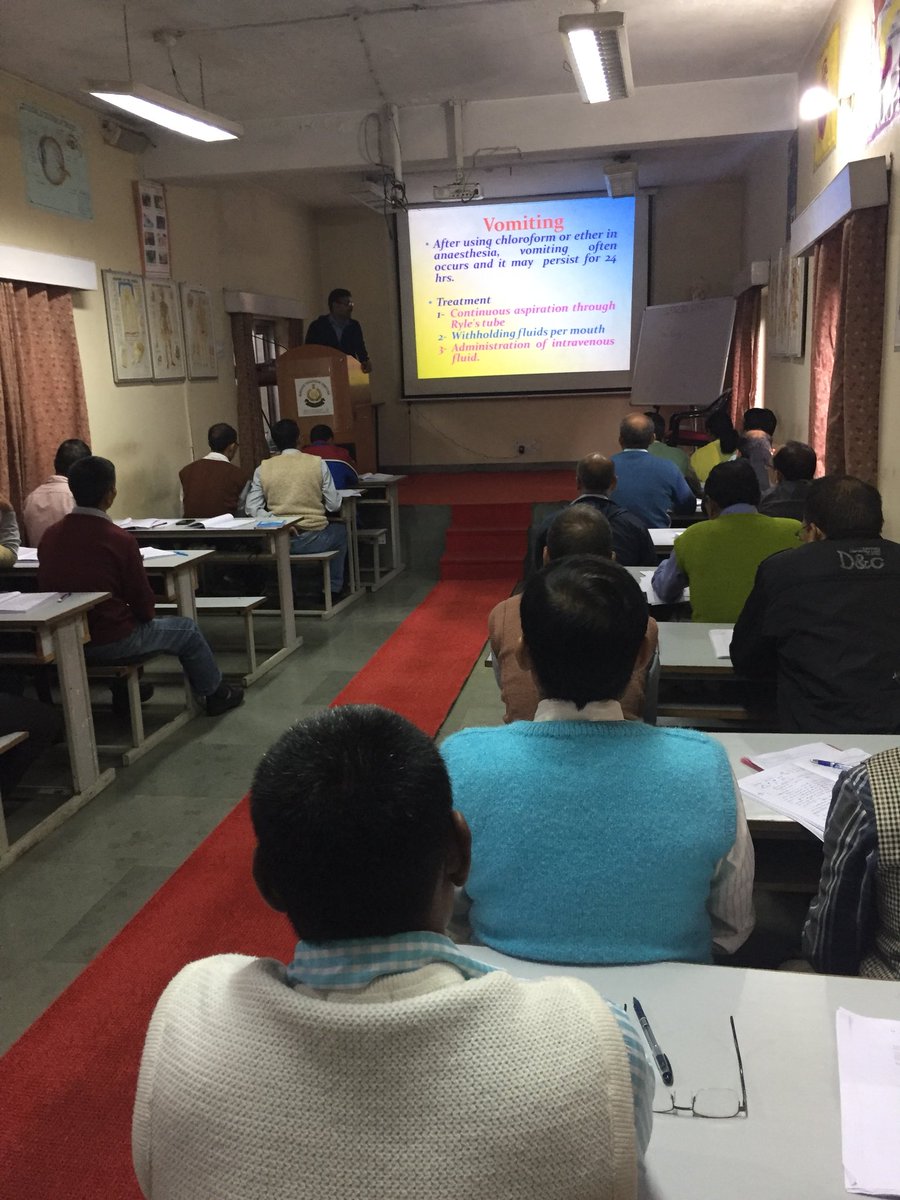 SSBMTCSHIMLA's tweet photo. Recapsulation of a topic by trainees of Advance Medic Course of Senior Field Assstants (medic). A batch of 27 SFA Medic is learning skill of verious medical techniques for #servingforce and #CreatingBrandSSB https://t.co/aqkkU3PbB7