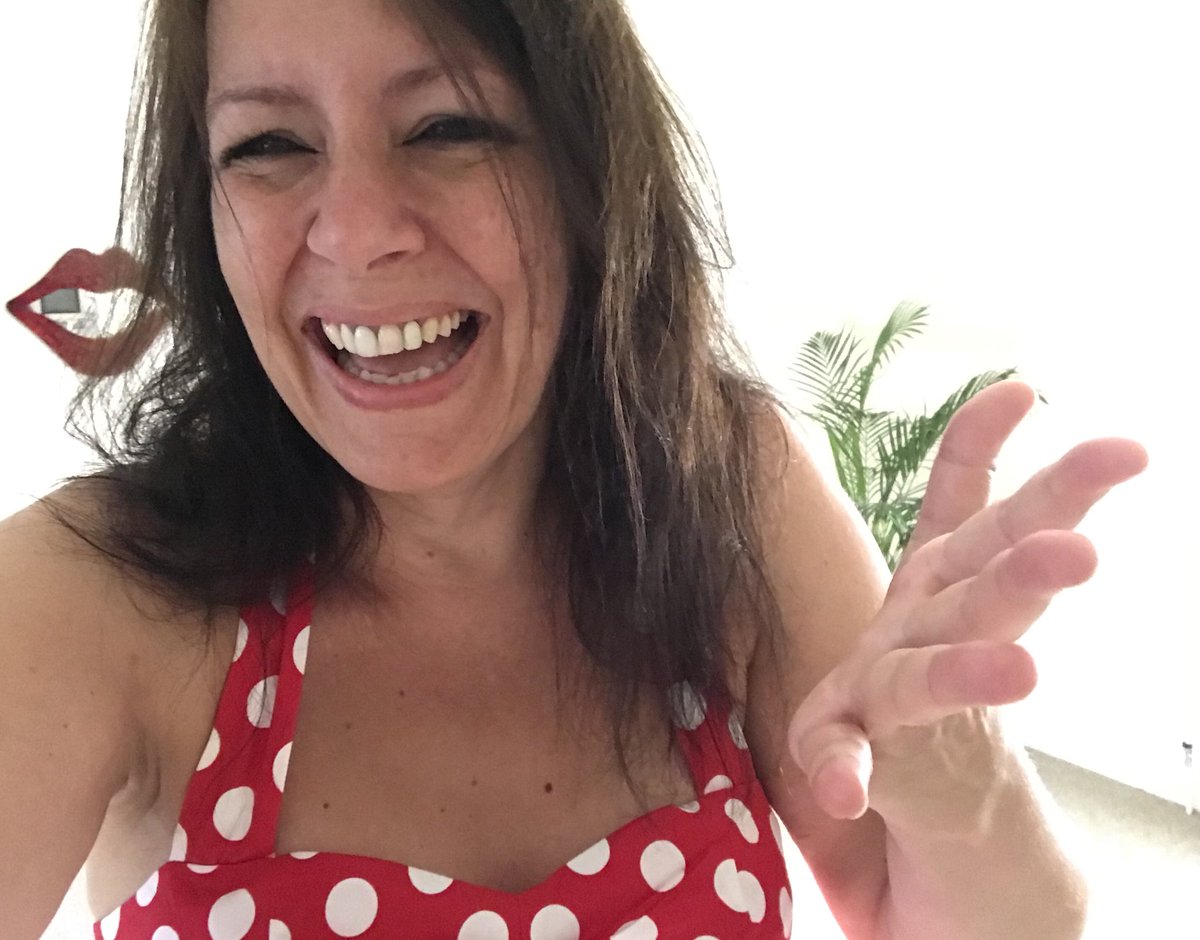 Telephone Laughter Club is ace when you are getting ready to go and laugh at #CarFest2018! #laughteryogauk #telephonelaughter #youreverydaylaughterqueen #laughteryoga #unitedmind #lottemikkelsen <a href="/thelaughtercouk/">The Laughter Company (TLC)</a> <a href="/LaughterYogaUK/">Laughter Yoga in London & UK #laughteryogauk</a> <a href="/LaughterLondon/">Laughter Yoga in London #laughteryogainlondon</a> <a href="/LaughTrainingUK/">Laughter Yoga Training London & UK #laughteryogauk</a> <a href="/TelephoneLaugh/">The Telephone Laughter Club #laughteryogauk</a>