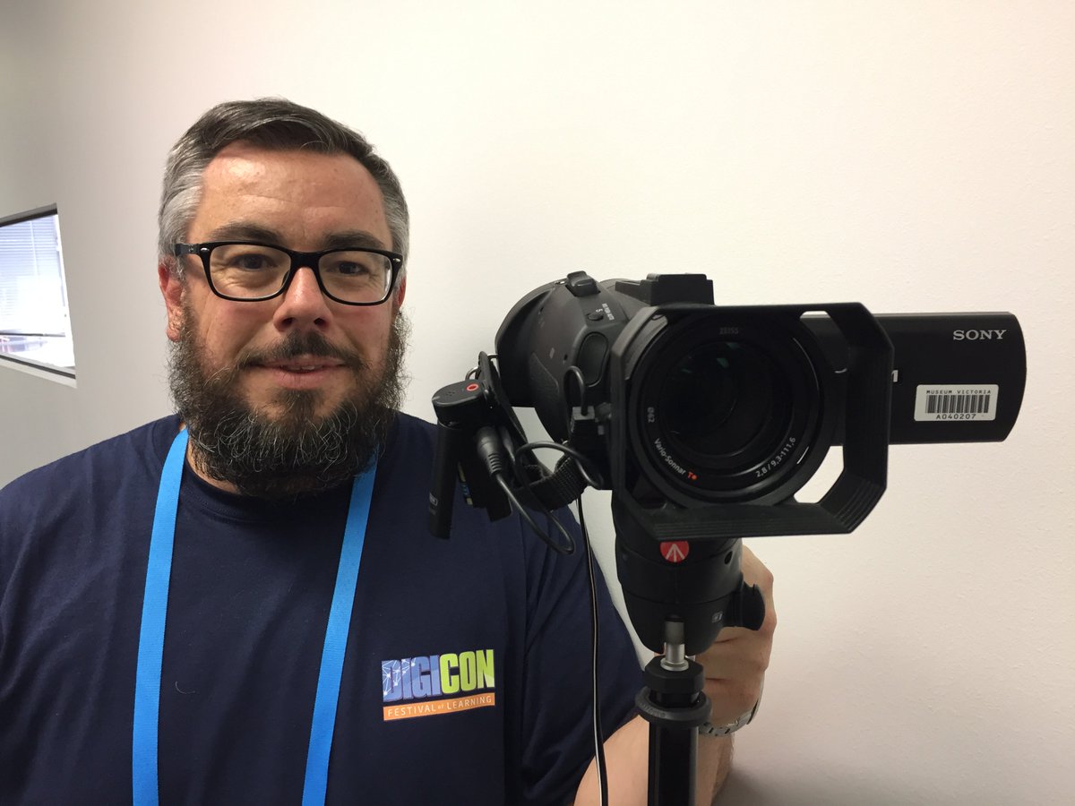 rgesthuizen's tweet photo. Weaving their tech to capture the magic at #DigiCon18 for @DLTVictoria https://t.co/w5lJuuECVP