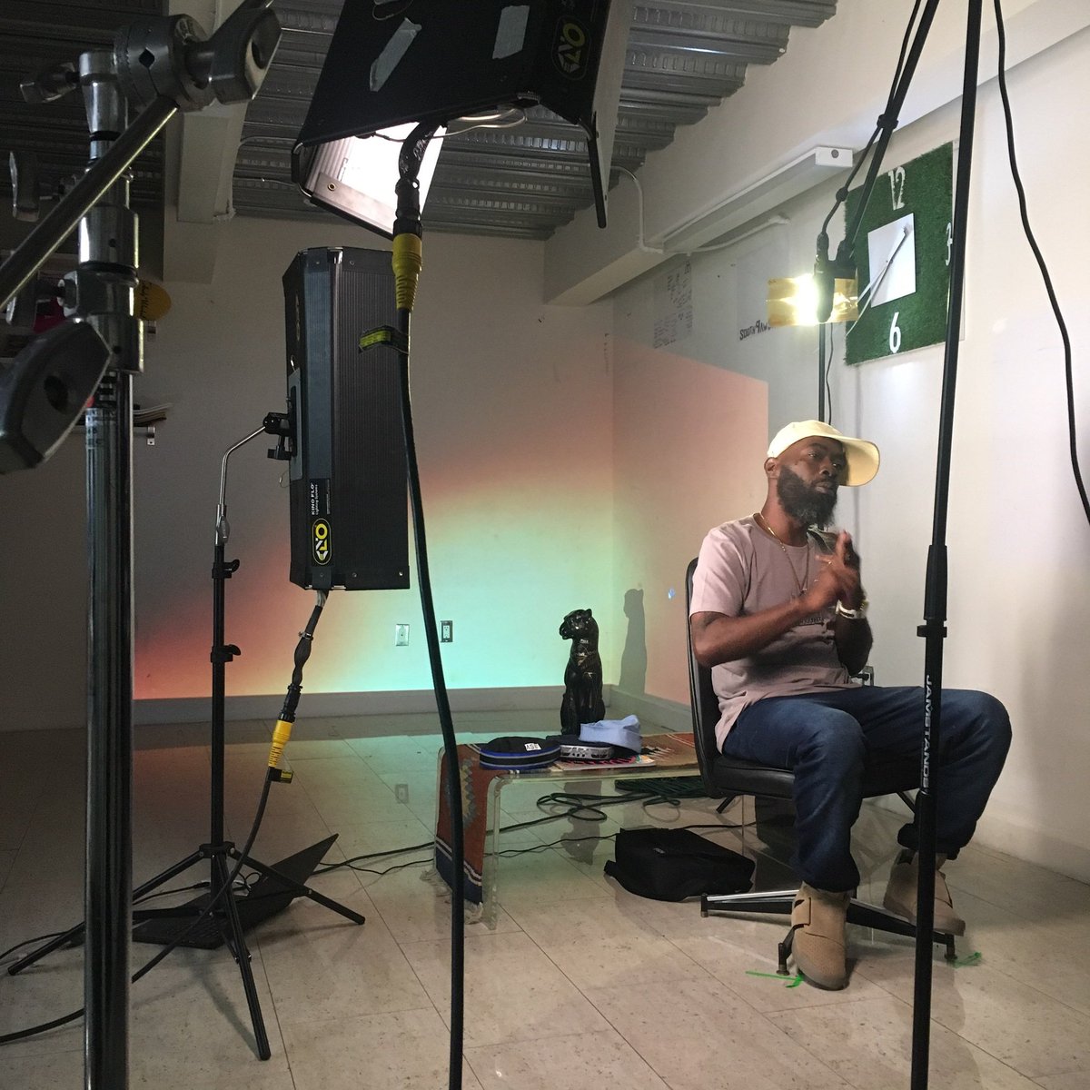 Franknitt's tweet photo. Kinda weird to type but.. Doing promo spots for my tv show 😎 #MultiHustle #TravelingSalesman out now! (Links in the bio) https://t.co/Lwq7VnUVpS