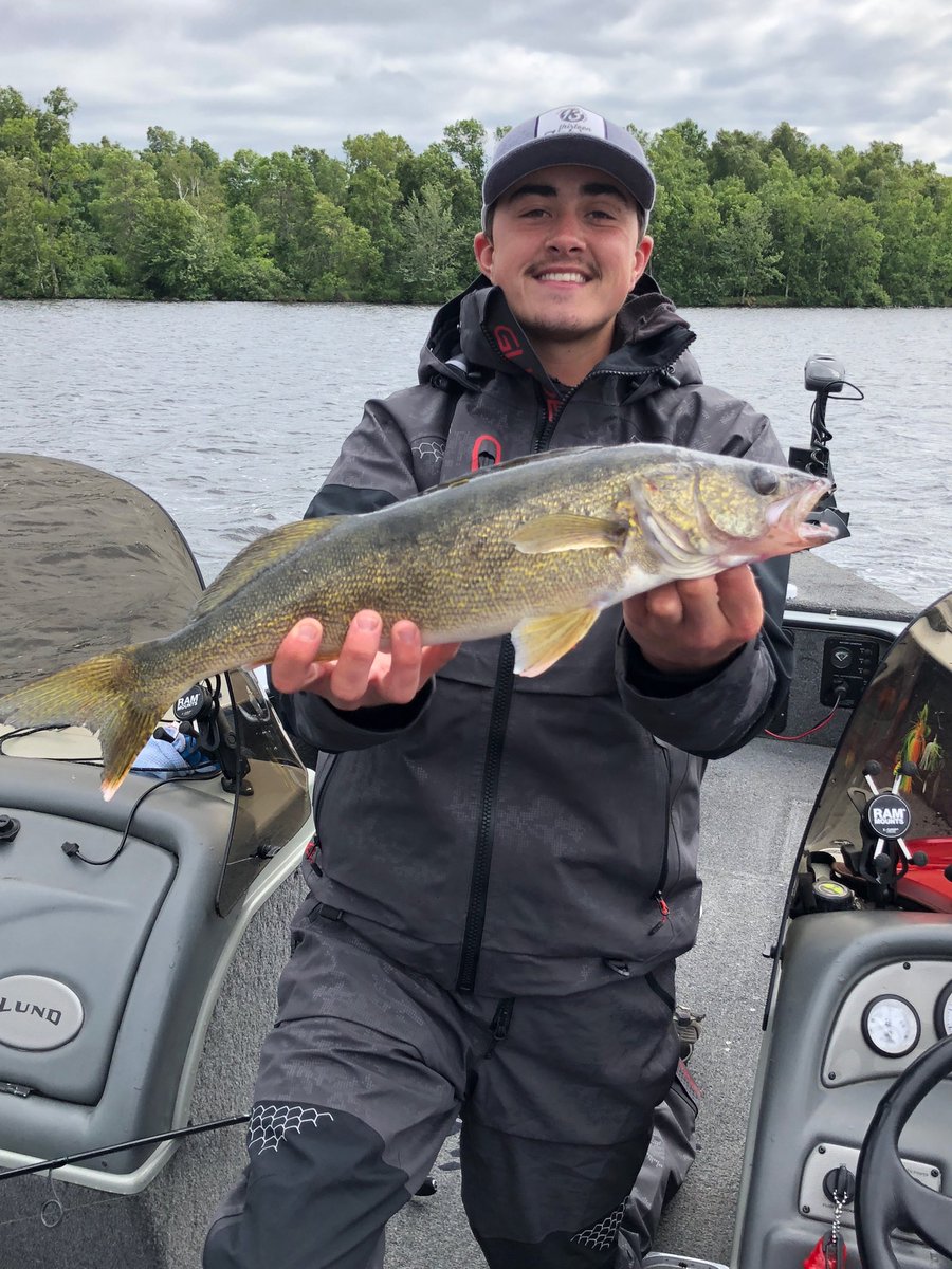 SJW90's tweet photo. Lake Vermilion, coordinates undisclosed!   #sloteyes ⁦@JakeWillems1⁩ ⁦⁦@SmallTownMN⁩ ⁦@TowerMn⁩ https://t.co/UEsa41bdWI