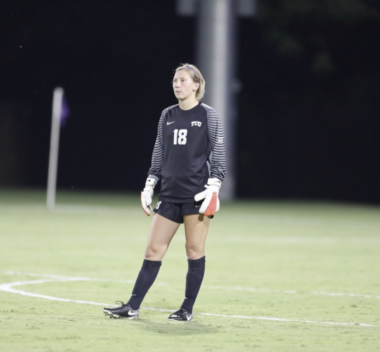 TCUSoccer's tweet photo. Tonight is the night to meet Soph GK Haley @lilburmo13 

1. I can make a pun out of anything and self proclaimed best dancer on the team 💃

2. Fav part of TCU is when the campus is lit up for Christmas time 💡
 
3. Fav place to eat is McAllister’s 🥪🥗 https://t.co/gMMcGUVQ1W