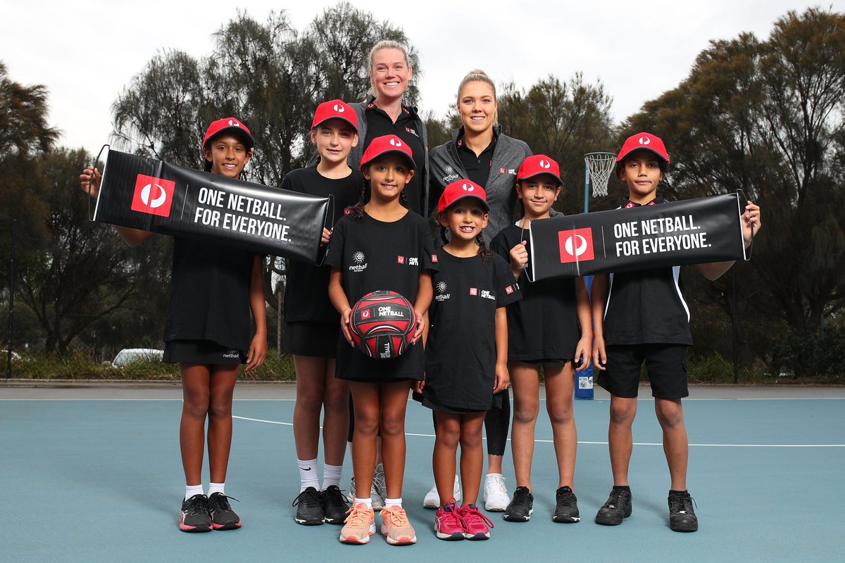 NetballAust's tweet photo. Nominations for the 2018 @australiapost #OneNetball Community Awards close on Sunday 29 July, so if you know a club, association or individual that deserves to be recognised for their contribution to the netball community – nominate them today.
https://t.co/we05P1oNCu https://t.co/00DroA6jLL