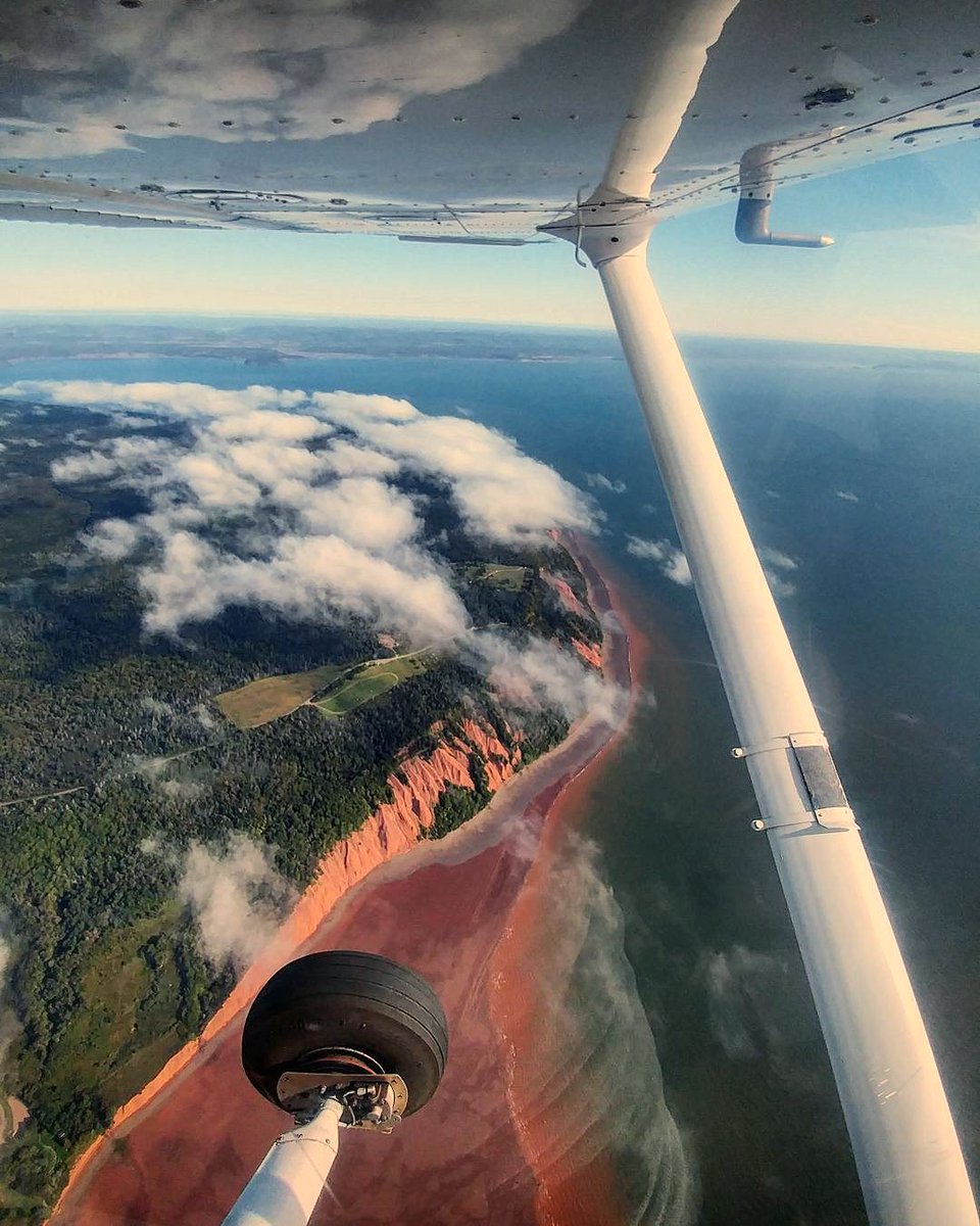 Looking for a job with a view? LEG is seeking candidates willing to travel to join our team as Sensor Operators. Learn more at: legeo.ca/job-opportunit…  #newbrunswick #NBjobs #geomatics #forestry #remotesensing #travel #planes