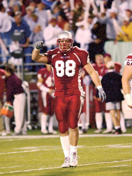 SuperWestSports's tweet photo. Previous Pac-12 Outland Trophy Winners

2015 - Joshua Garnett, Stanford
2002 - Rien Long, WSU
1998 - Kris Farris, UCLA
1995 - Jonathan Ogden, UCLA
1993 - Rob Waldrop, Arizona
1991 - Steve Emtman, Washington
1967 - Ron Yary, USC https://t.co/fRCh7FQcPP