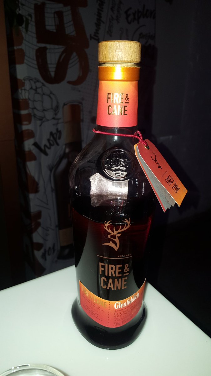 DanaDickersonON's tweet photo. Amazing evening at @GlenfiddichSMW experimental series No. 4 Fire & Cane launch! 🥃 Thanks @Whiskybeth! #unlearnscotch #futurefiddich https://t.co/jyt96GfnS7