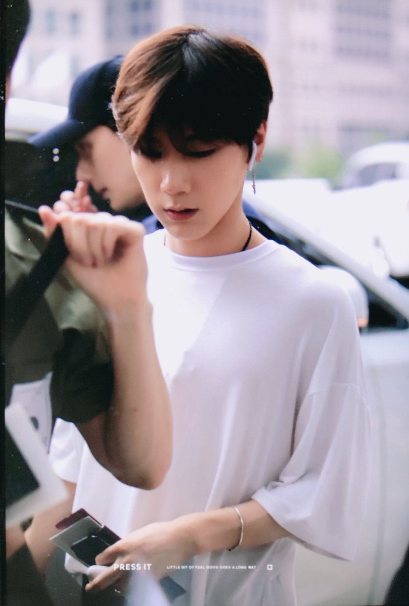 Pressit_kr's tweet photo. 180727 #TEN https://t.co/18PFWR4Yyn