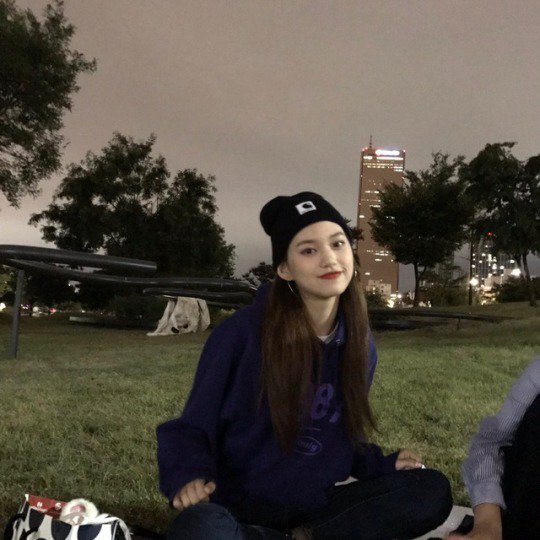 sarcqueen's tweet photo. #FotoProfilBaru https://t.co/a5xPV2dkou