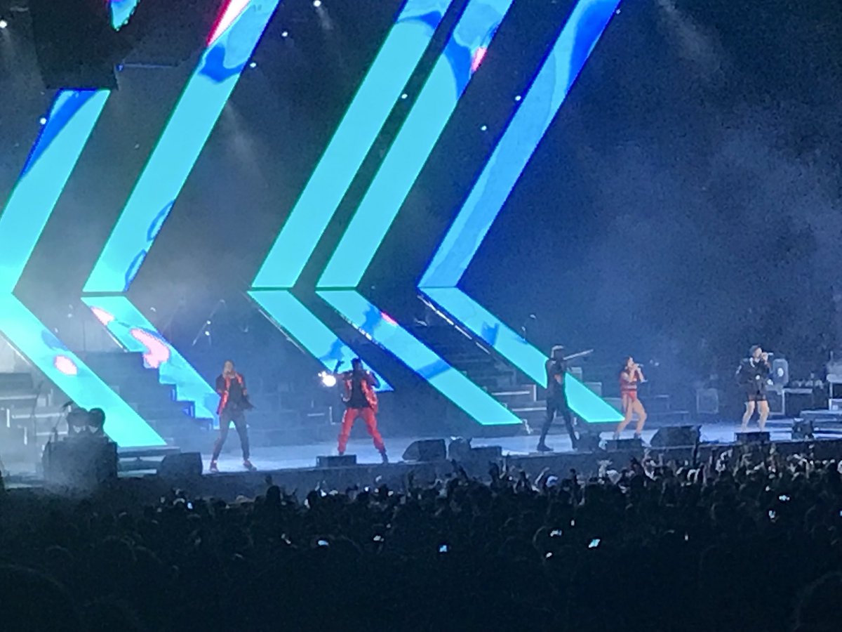 camphay8's tweet photo. Thank you @PTXofficial  for an incredible night!! Y’all just get better and better. You bring me such joy! #PTXSummerTourDAL #ptxsummertour2018 https://t.co/o4daoiRwGX