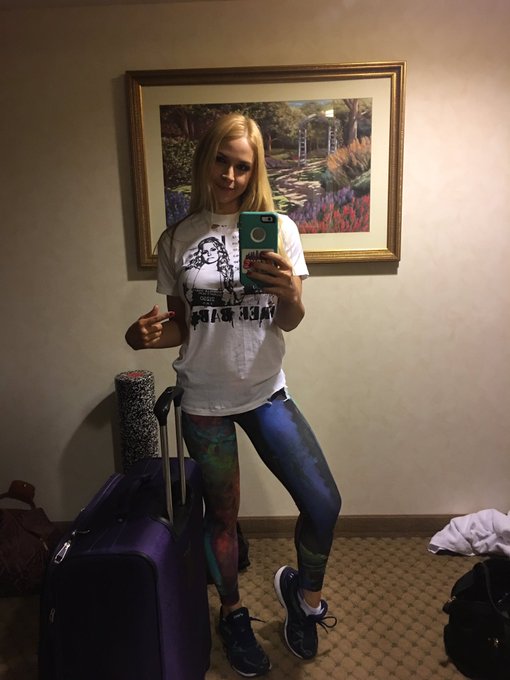 🤘Free baby @RobZombie https://t.co/RgUdC4NUoN<a class="tags" target="_blank" title="On Twitter" href="/?out=eyJ0eXAiOiJKV1QiLCJhbGciOiJIUzUxMiJ9.eyJpYXQiOjE3MjEyMDc5NDMsImlzcyI6InR3cG9ybnN0YXJzLmNvbSIsIm5iZiI6MTcyMTIwNzk0MywiZXhwIjoxNzUyNzQzOTQzLCJyZWRpcmVjdF91cmwiOiJodHRwczovL3R3aXR0ZXIuY29tL1JvYlpvbWJpZSJ9.RIJfCNJGk_pzfZSXKzB8VHt3iSKSOVi2lWTaOa1BugUdApWS5CPildmyU2-7UFloh80Pflh35y-yn05n6J98FQ">@RobZombie</a>