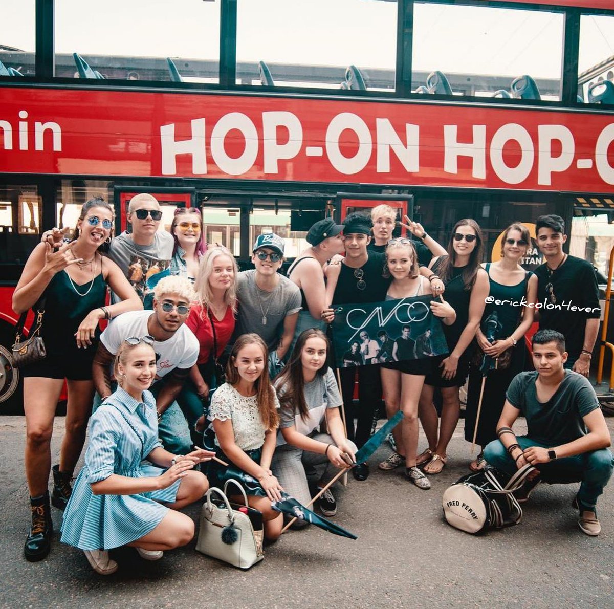 Erickcolon4eve1's tweet image. ♡🗝
#2millonesparaErick 
Repost @oopsuomiKiitos kaikille kisavoittajille mielettömästä päivästä @cncomusic&amp;amp; @isacelliot in kanssa ❤️✌🏽☀️ Sä voit tsekkaa storysta minne kaikkialle onnekkaat kisavoittajat pääs viemään kundit 😍🙌🏻👀 ❤️: Jekku #loopsuomi#cnco