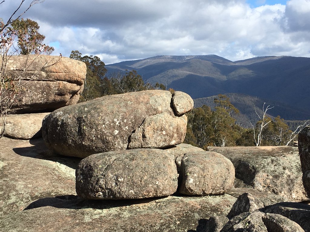 simon_rosenberg's tweet photo. View from #SquareRock to #MtGingera #Namadgi https://t.co/yeliXvSj9Q